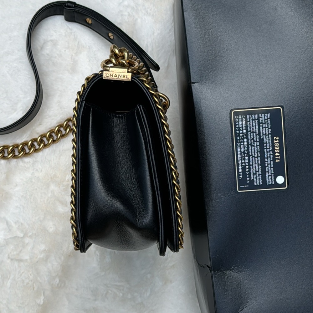 Chanel limited edition medium python boy bag - Picture 7 of 16